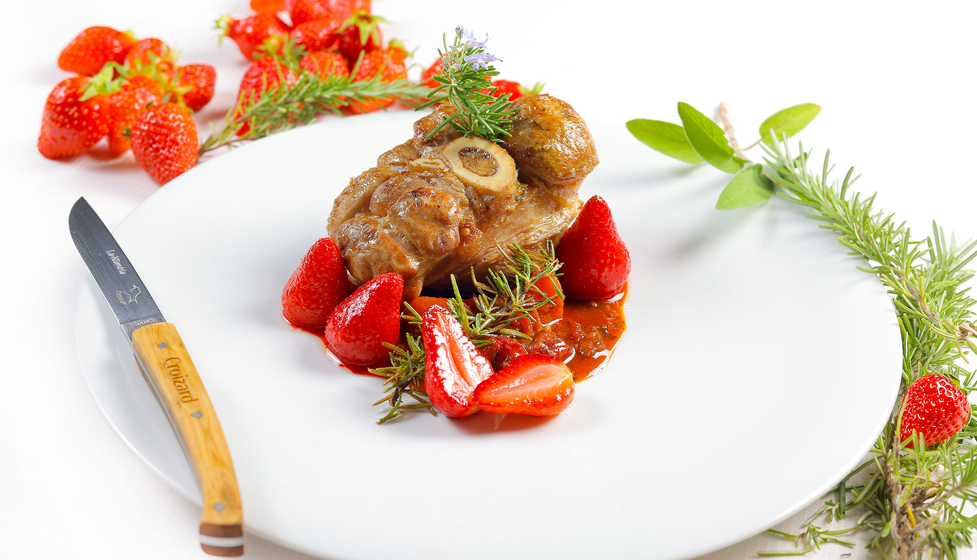 Joue ou souris braisée aux fraises et romarin, spécialité du restaurant Vincent Croizard